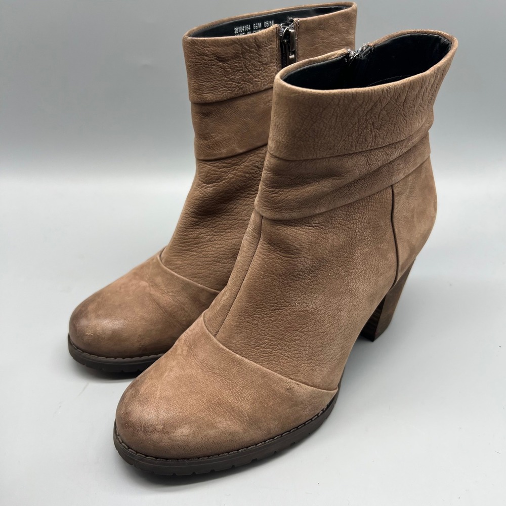 Clarks Artisan Ankle Boots Womens 6.5 Brown Leather Block Heel Zip Booties EUC